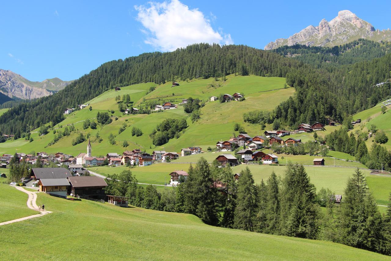 Appartamenti Ciasa Linda Sankt Martin in Thurn Exterior foto